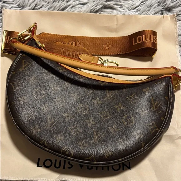 Brown and Tan Monogram Bag with Gold Accents - Picture 2 of 4